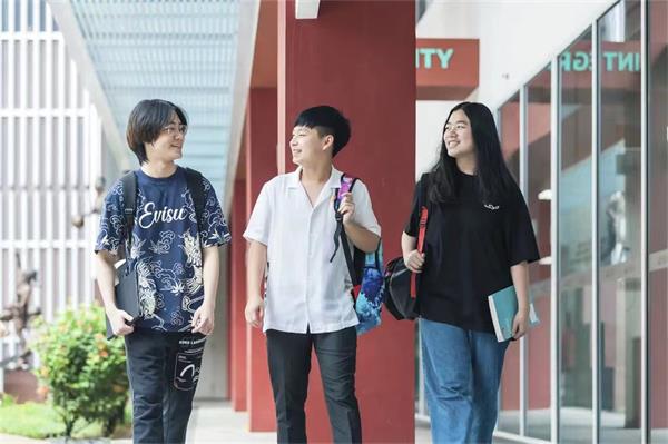 新加坡管理发展学院语言课程