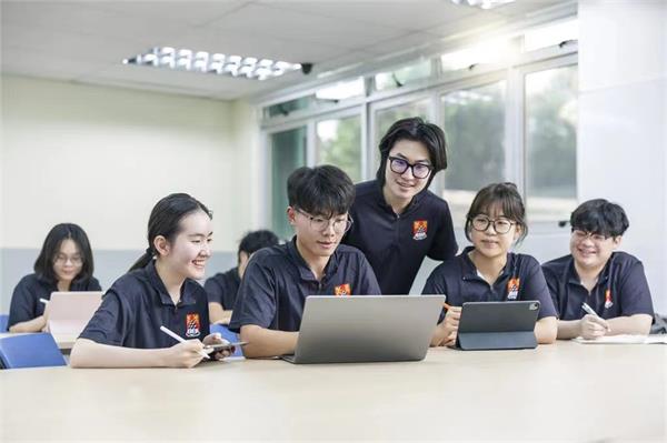 新加坡管理发展学院的学生可以获得职业认证
